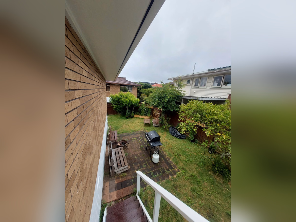 Property preview 3 background