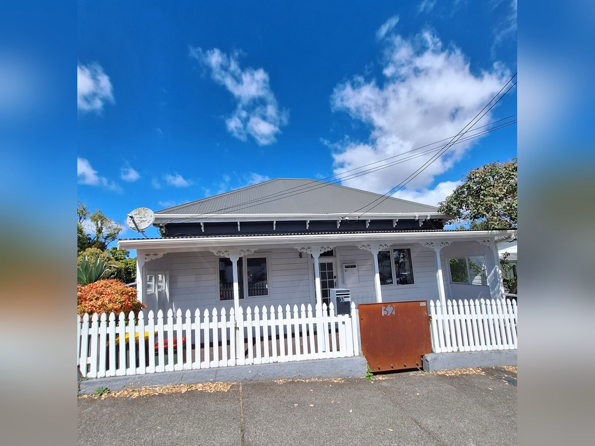 Exterior – Grey Lynn