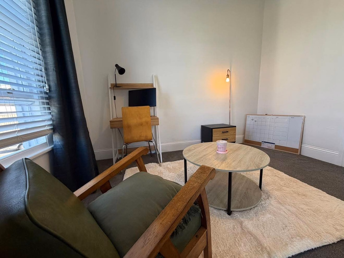 Room 1 – Mount Eden