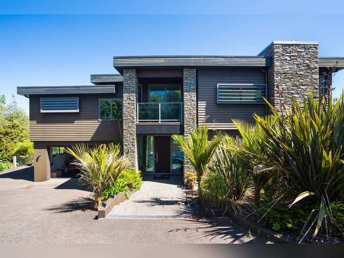 Property preview 4 background