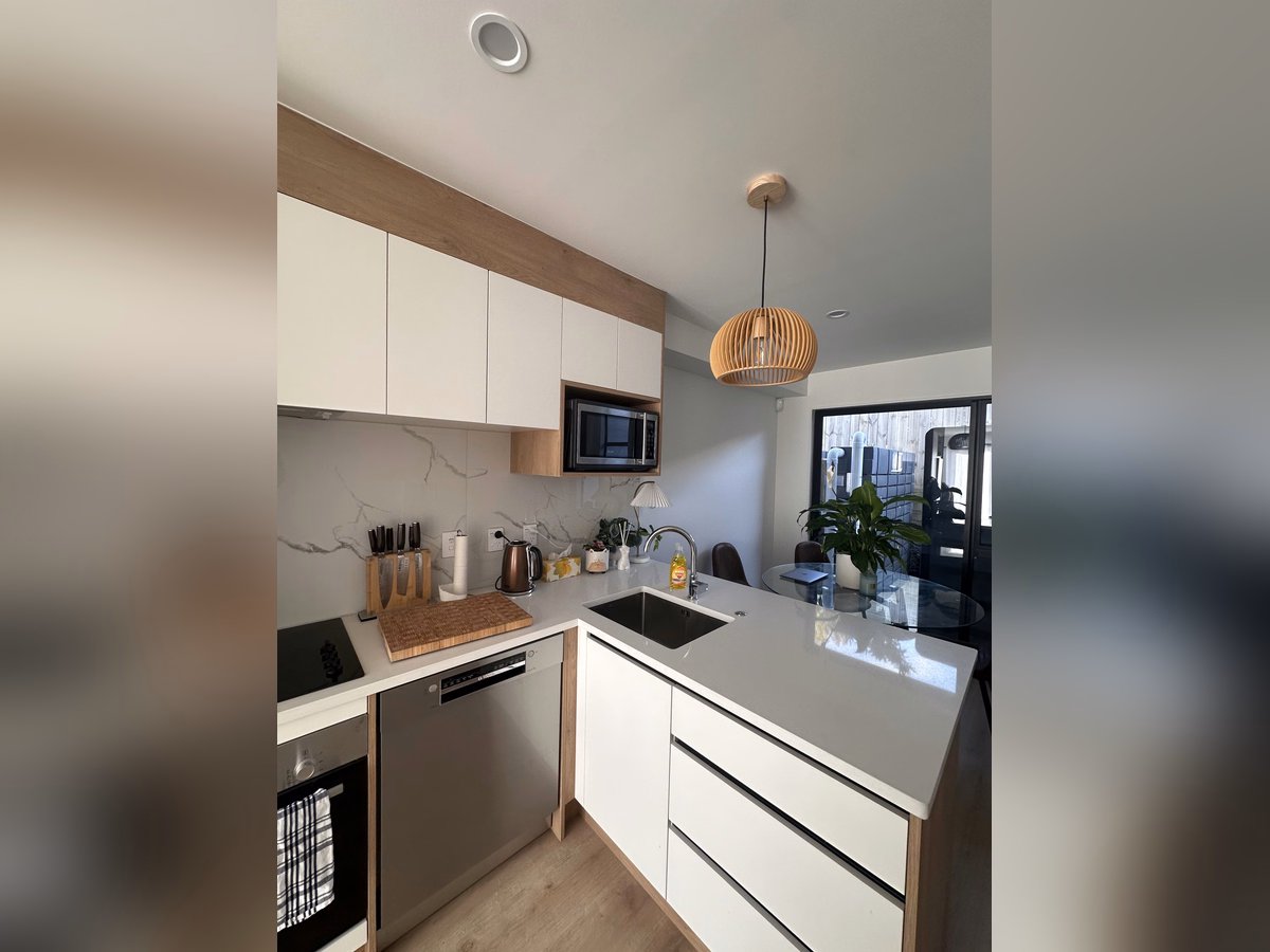 Kitchen – Henderson background