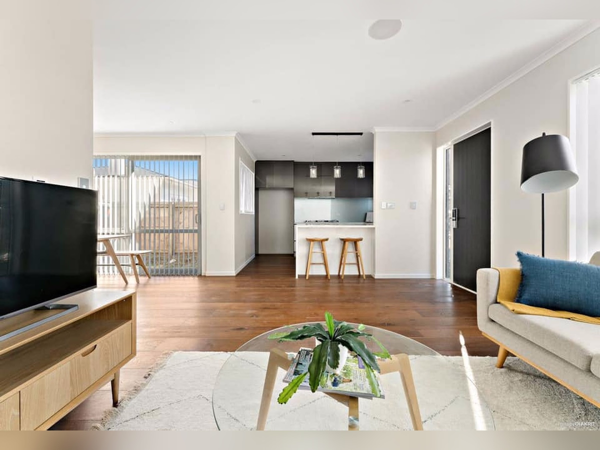 Property preview 5 background