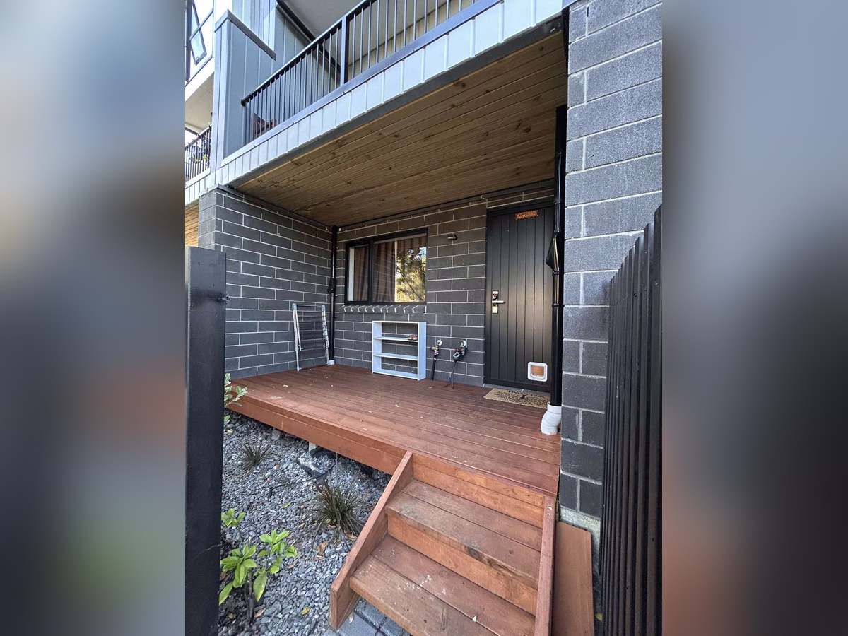 Property preview 2 background