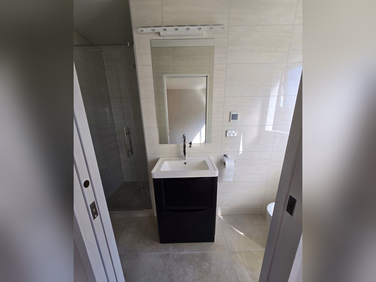 Ensuite · Private bathroom for ensuite – Glendene