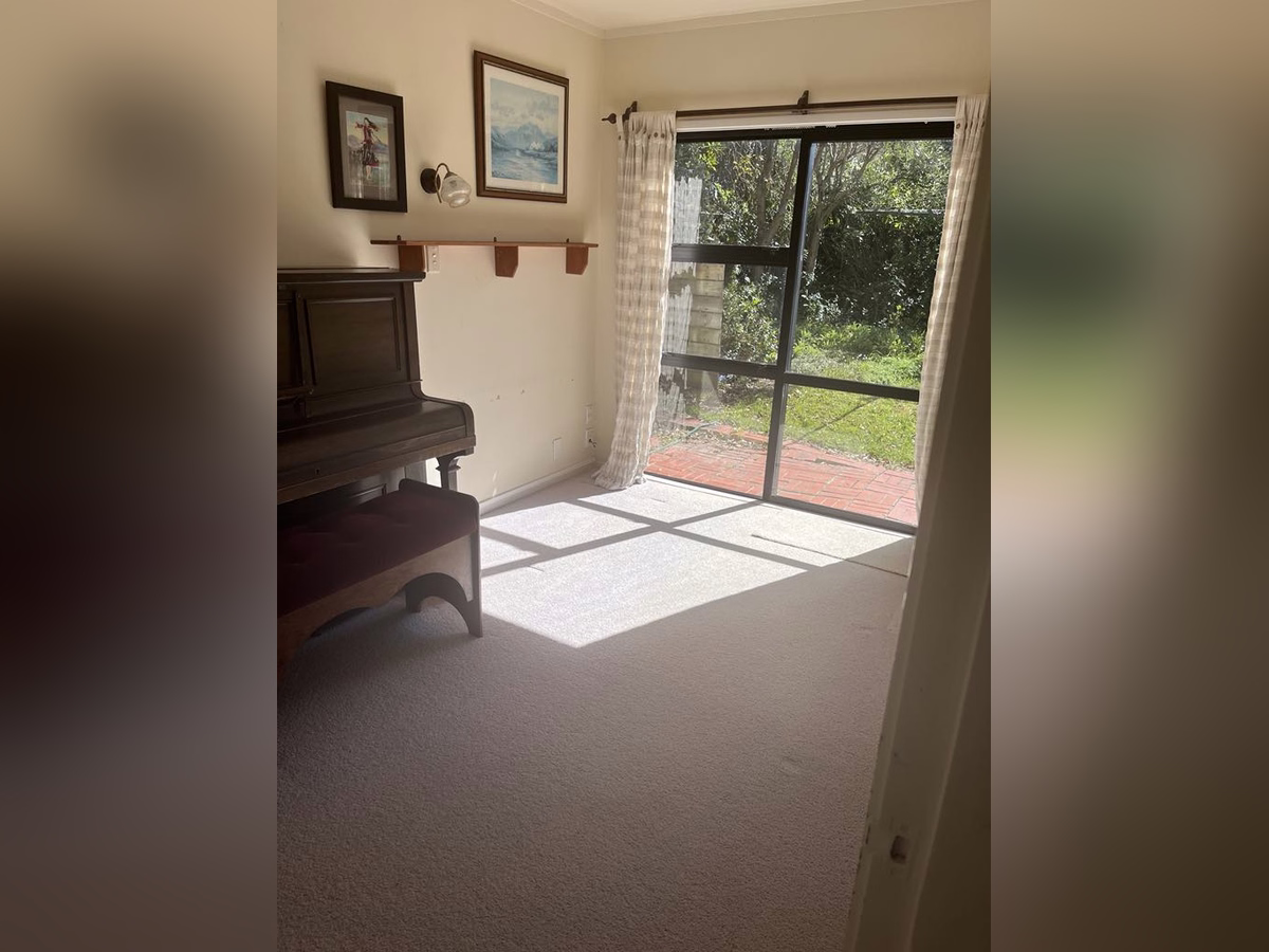Property preview 3 background