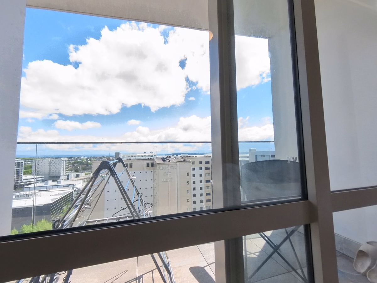 Balcony – Auckland CBD