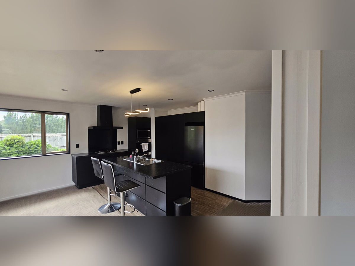 Property preview 5 background