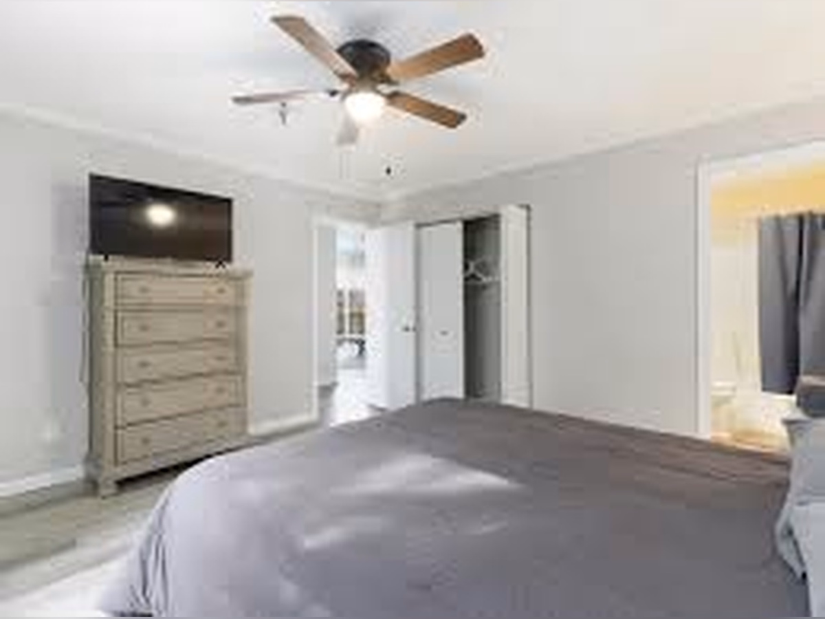 Property preview 3 background
