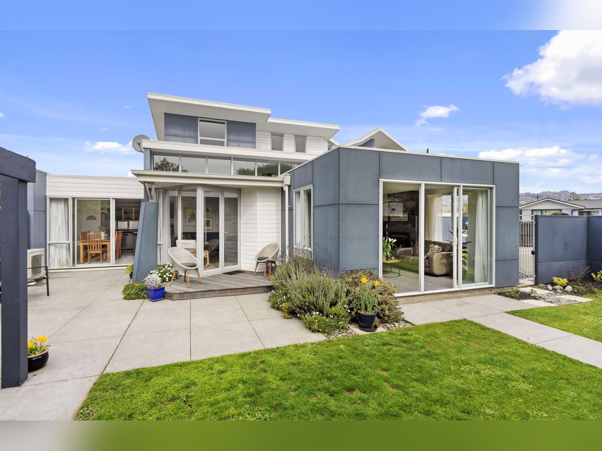 Property preview 5 background