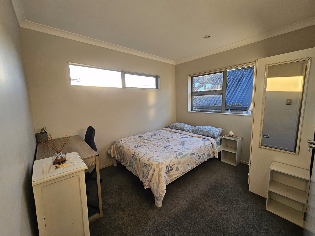 Room 2 – Epsom