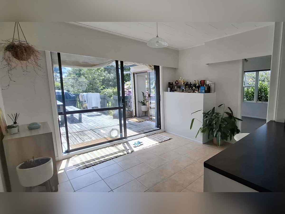 Property preview 3 background