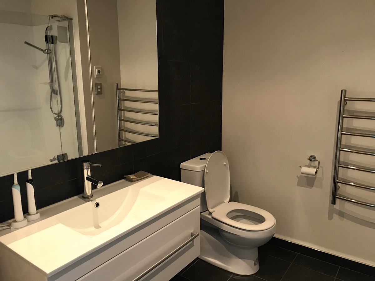 Bathroom – Hillmorton
