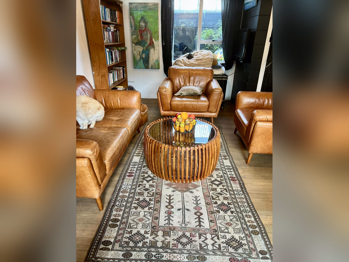 Living room – Royal Oak background