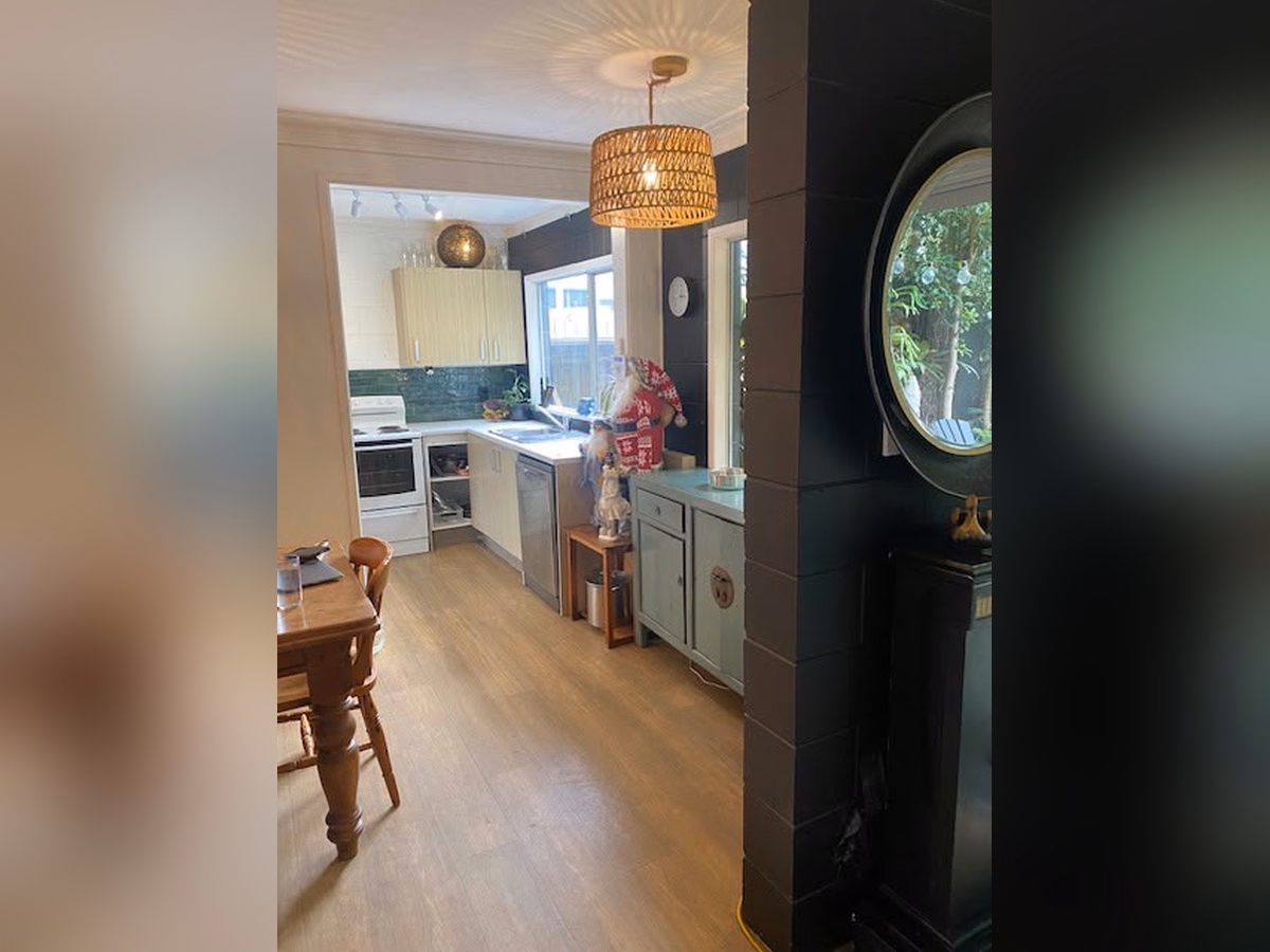 Kitchen – Royal Oak background