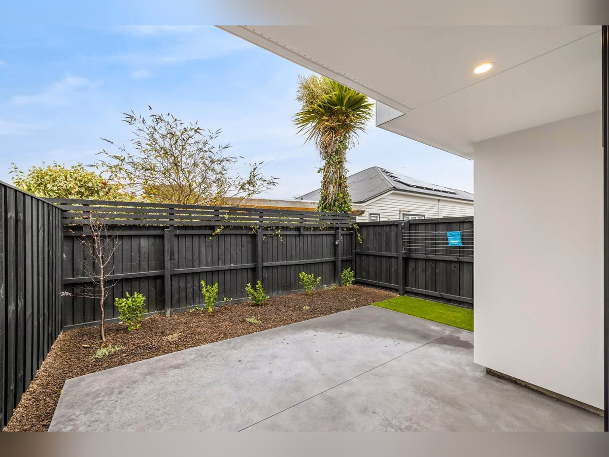 Property preview 3 background
