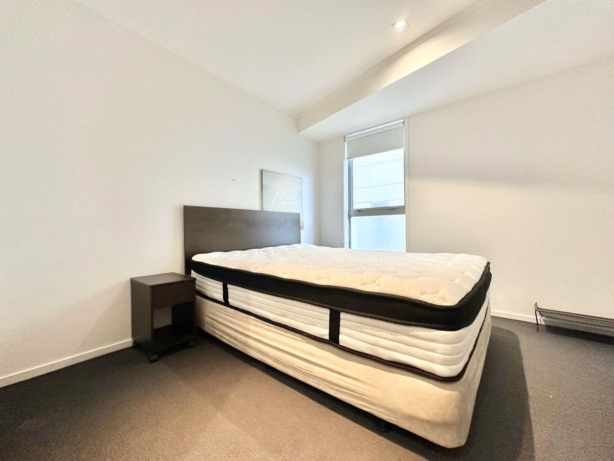 Bedroom – Auckland Central background