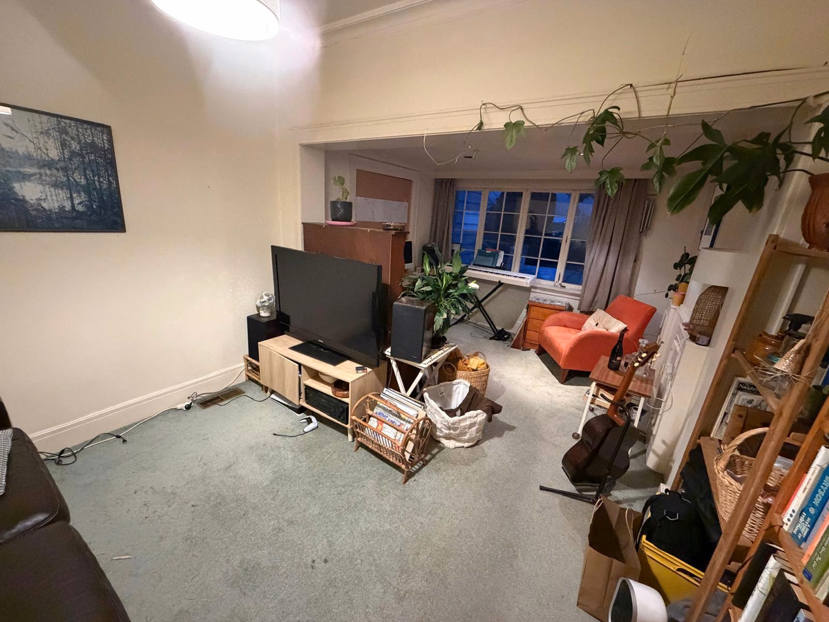 Room 2 – Saint Johns