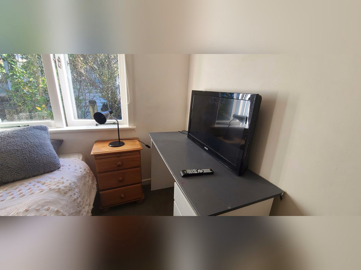 Property preview 3 background