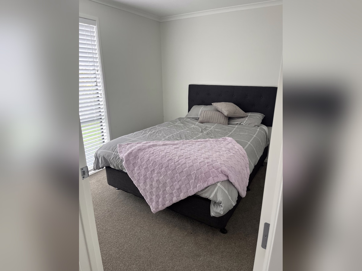 Property preview 5 background
