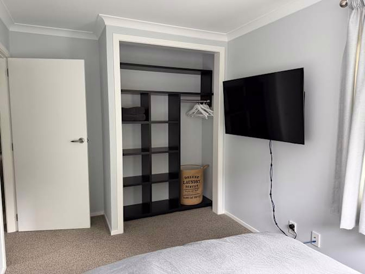 Property preview 4 background