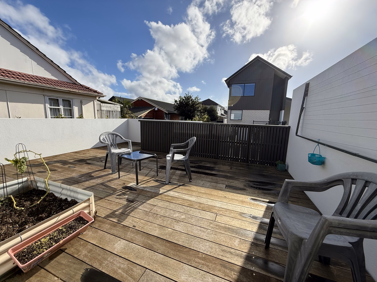 Property preview 2 background
